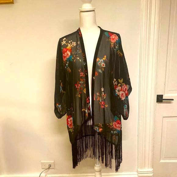 Target Flower Kimono - Only worn a few times - Picture 1 of 1